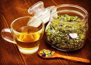 Tinkturen und Kräuter zu verbessern.